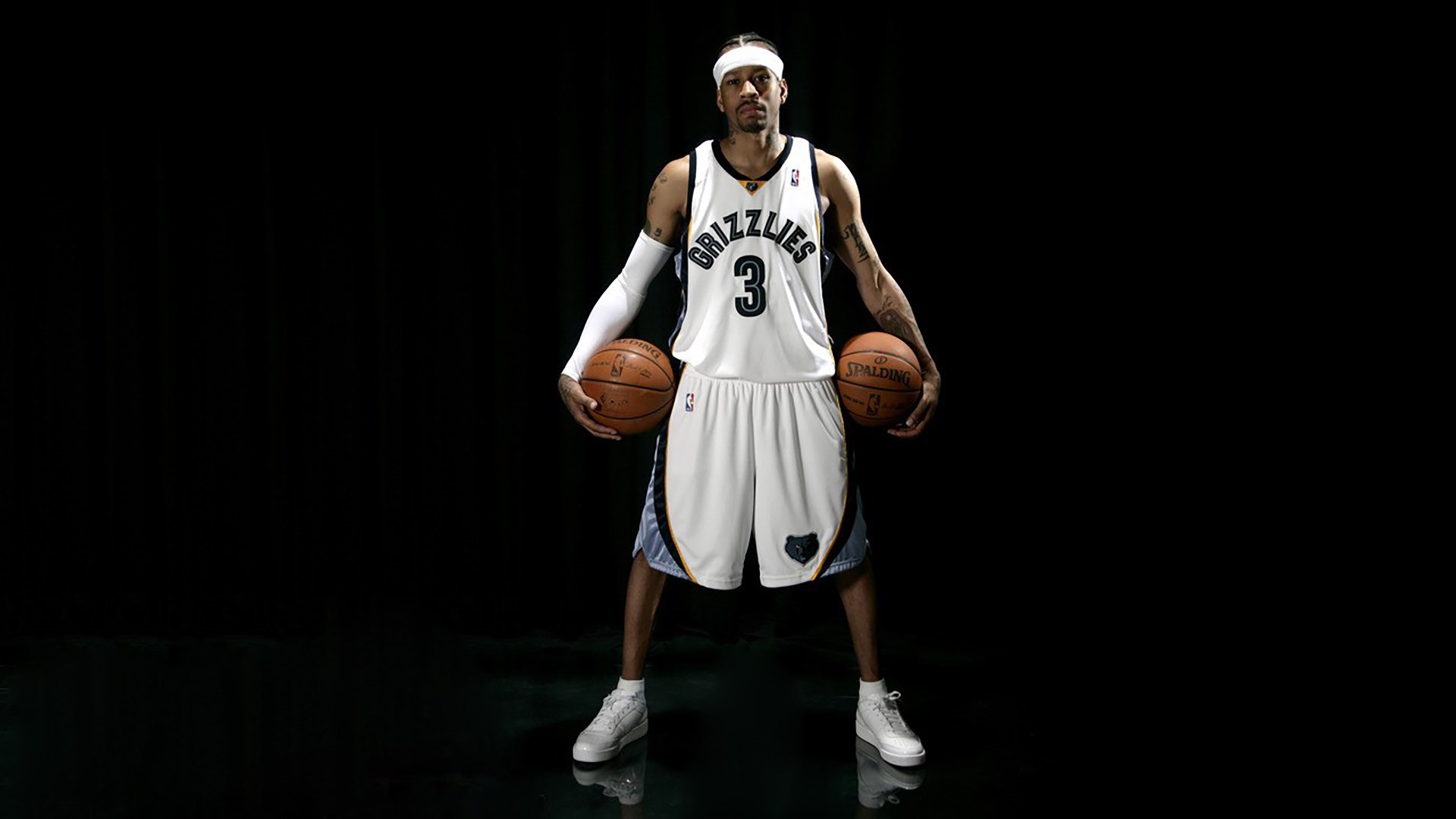 开云官网-赛场挑战：最艰难的比赛瞬间回顾，对于这场艰难的比赛,队员们心理上都准备好了吗